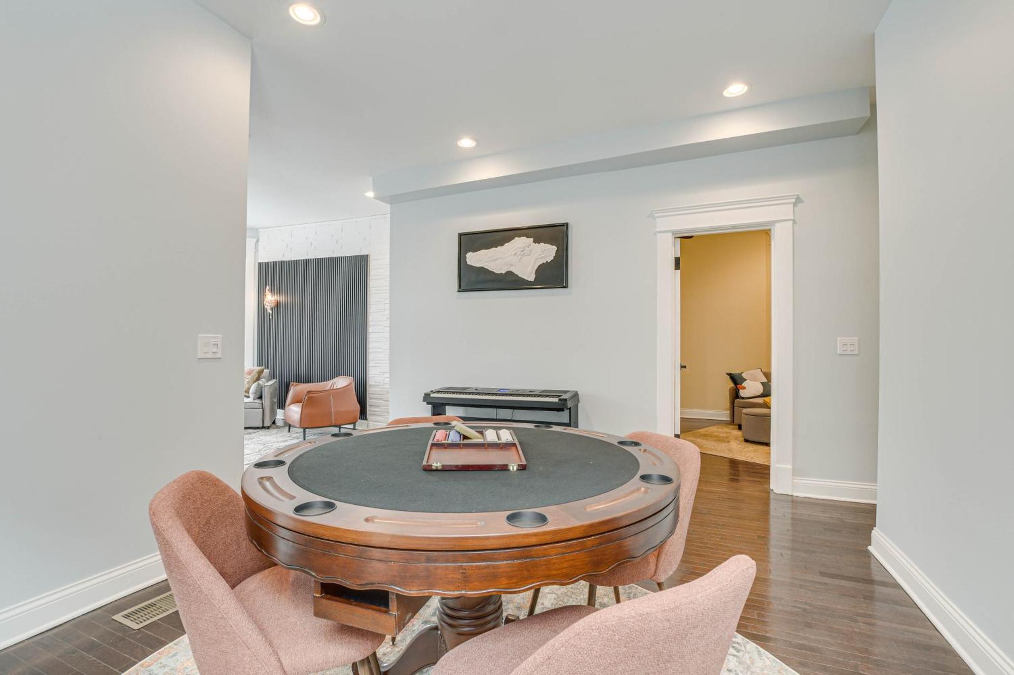 Spacious Condo With Deck About 3 Mi To Downtown Chicago! Экстерьер фото