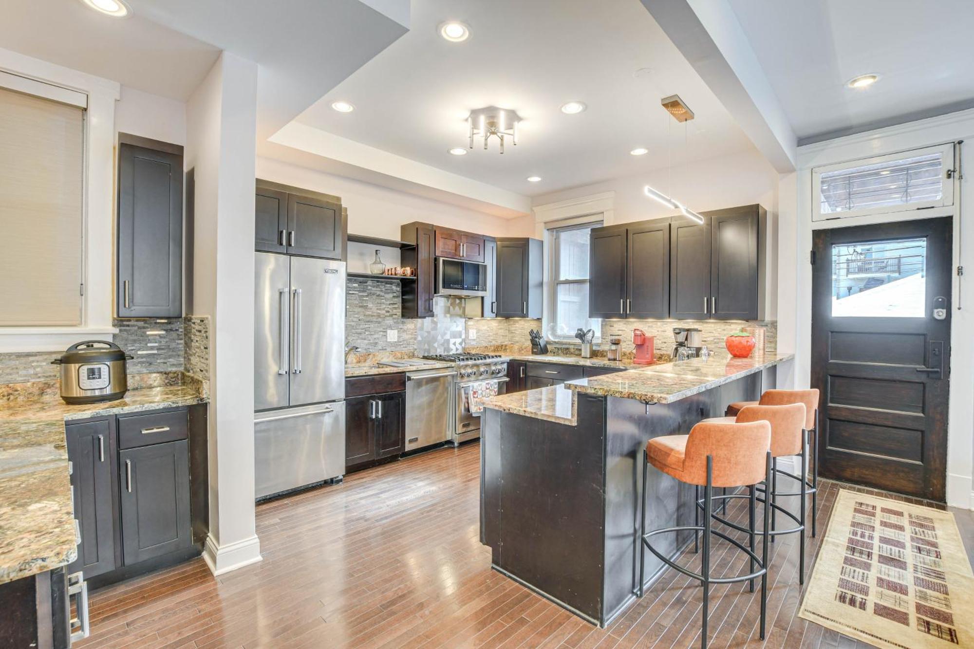 Spacious Condo With Deck About 3 Mi To Downtown Chicago! Экстерьер фото