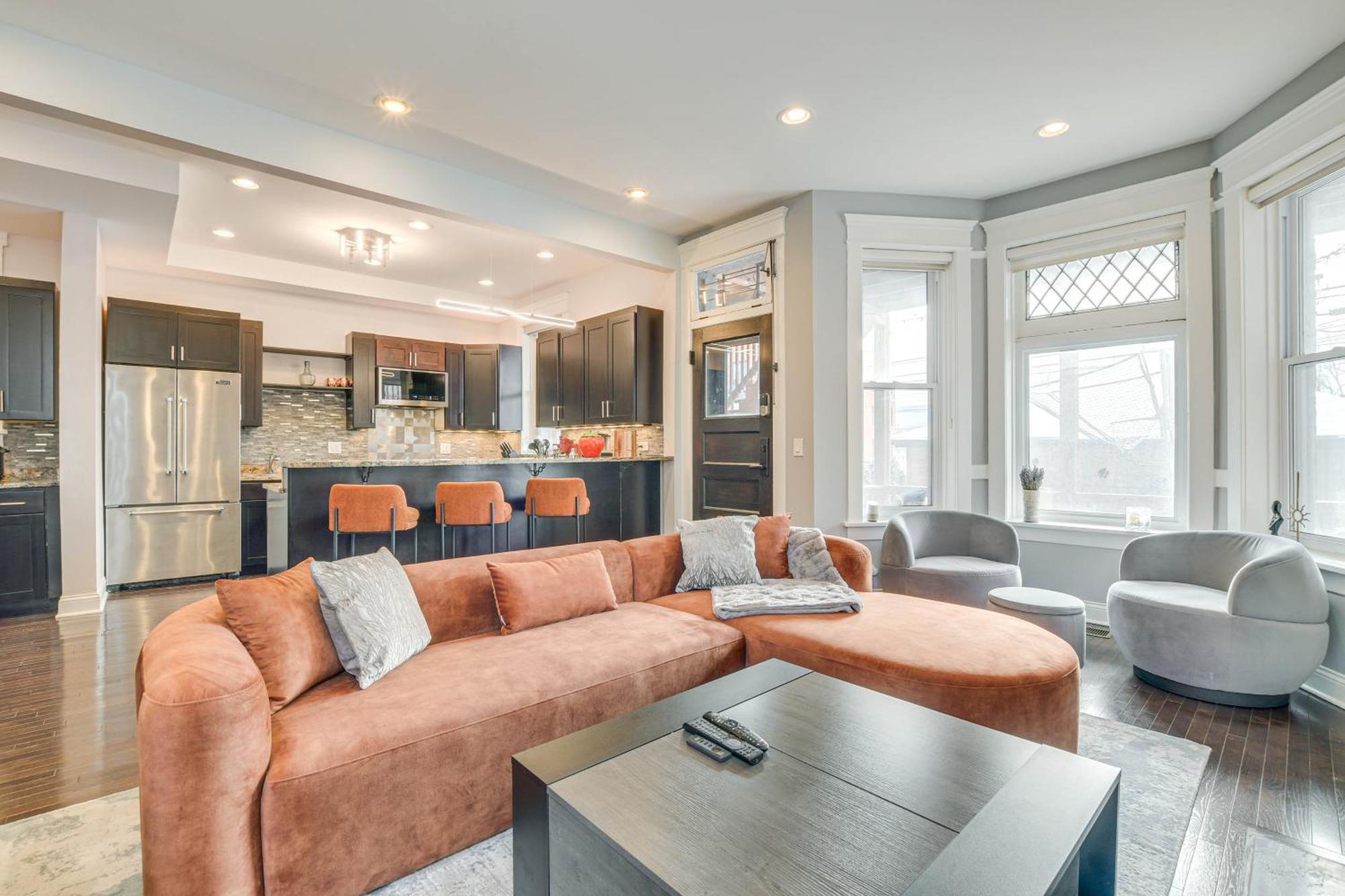 Spacious Condo With Deck About 3 Mi To Downtown Chicago! Экстерьер фото