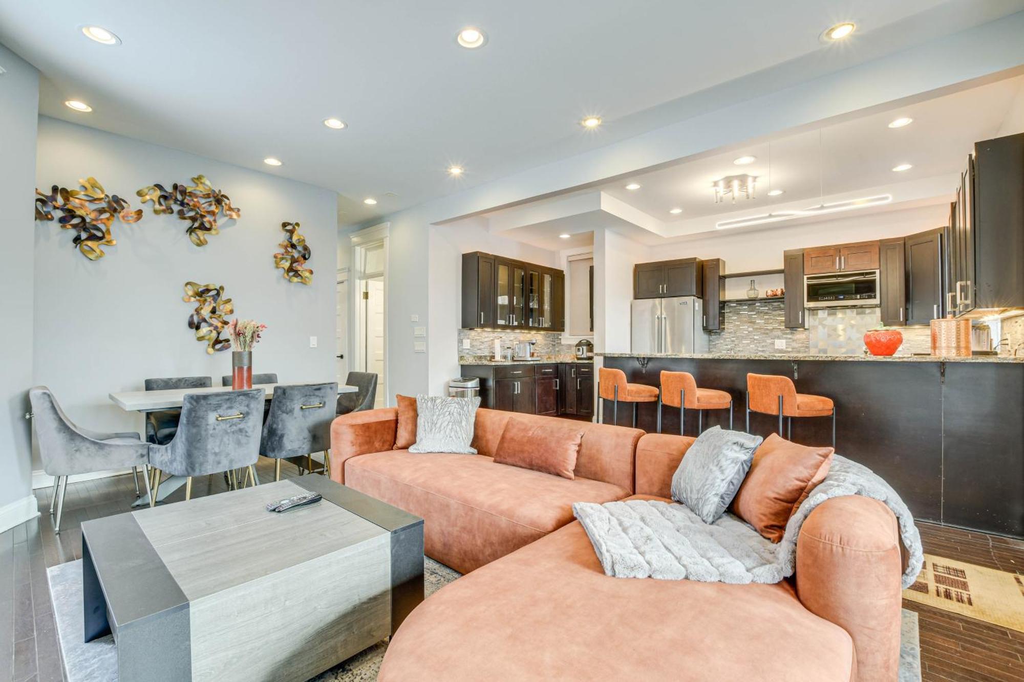 Spacious Condo With Deck About 3 Mi To Downtown Chicago! Экстерьер фото