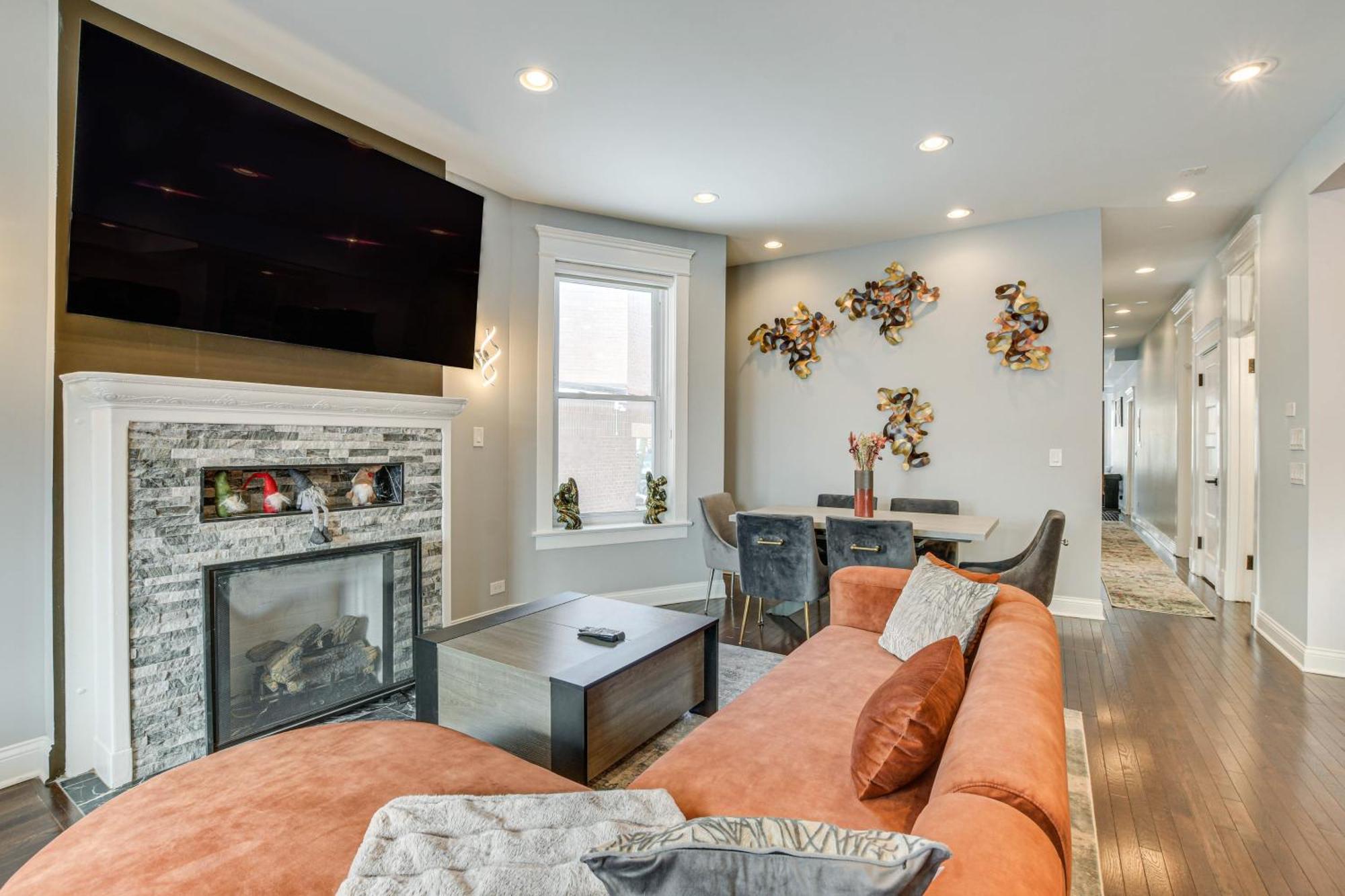 Spacious Condo With Deck About 3 Mi To Downtown Chicago! Экстерьер фото