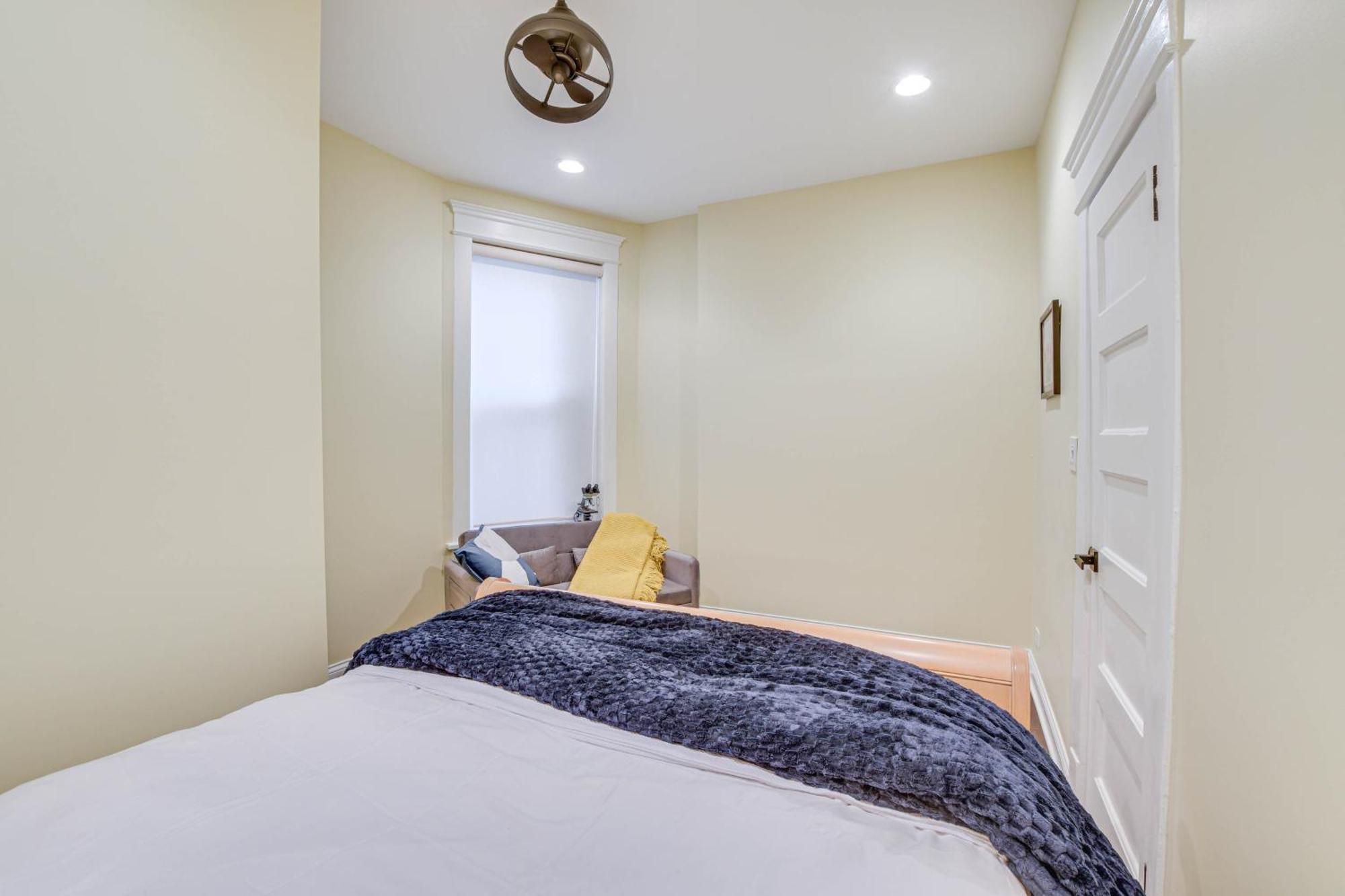 Spacious Condo With Deck About 3 Mi To Downtown Chicago! Экстерьер фото