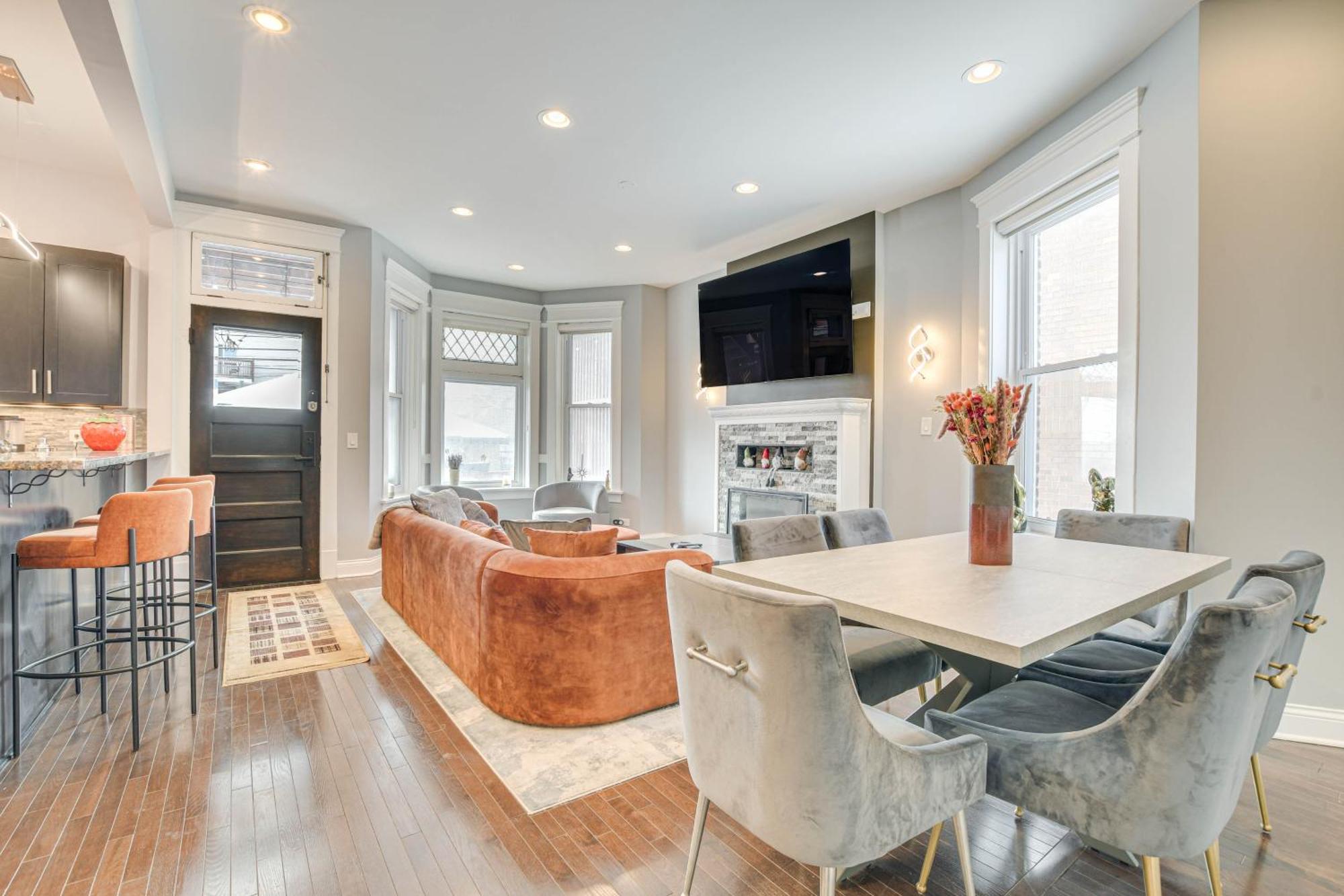 Spacious Condo With Deck About 3 Mi To Downtown Chicago! Экстерьер фото